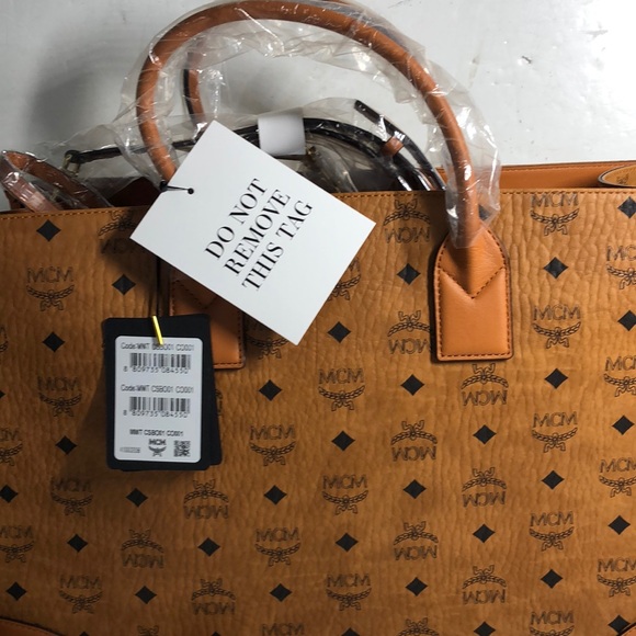 München Tote in Cognac Visetos XL Tote NWT - Picture 2 of 7